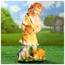 Садовая фигура "Девочка с котятами" цветной